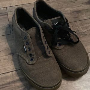 Men’s size 8 Vans